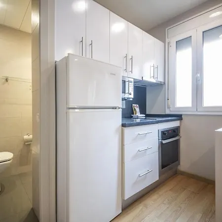 Catalunya Casas 2 Bed In Barceloneta Steps From The Barcelona