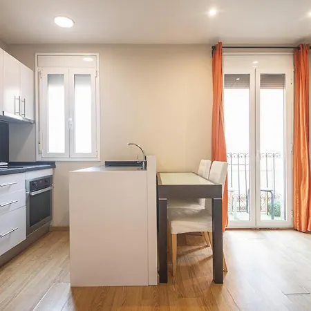 Catalunya Casas 2 Bed In Barceloneta Steps From The Barcelona