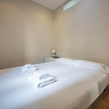 Catalunya Casas 2 Bed In Barceloneta Steps From The Apartment