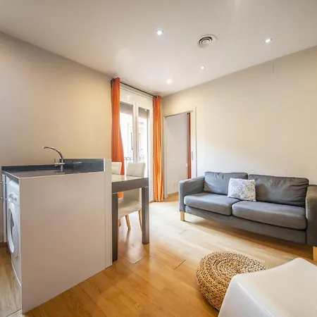 Catalunya Casas 2 Bed In Barceloneta Steps From The Apartment *