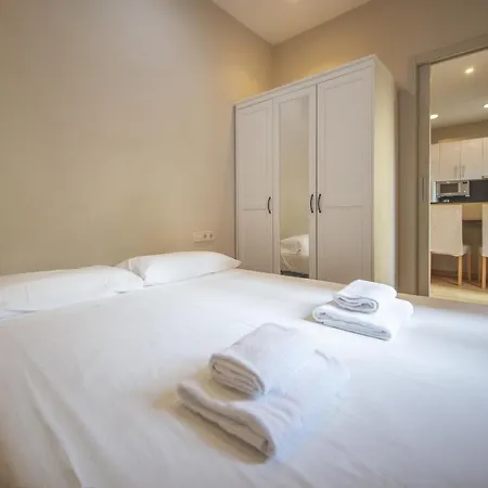 Catalunya Casas 2 Bed In Barceloneta Steps From The *