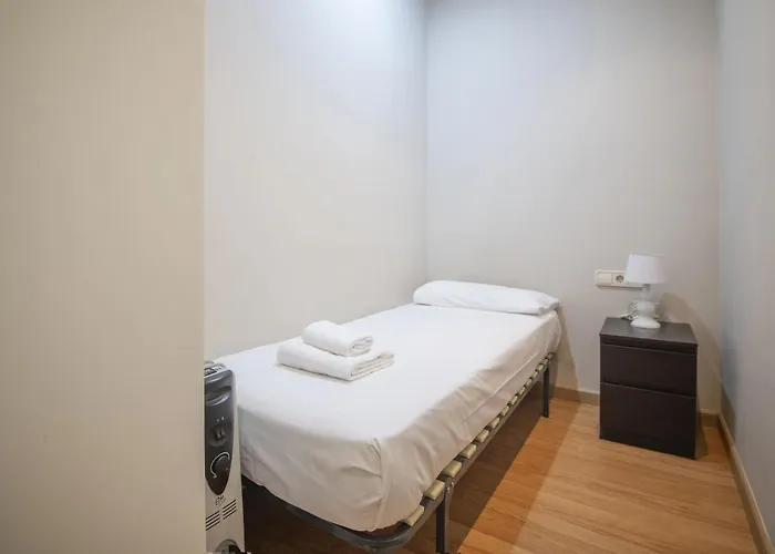 Catalunya Casas 2 Bed In Barceloneta Steps From The *