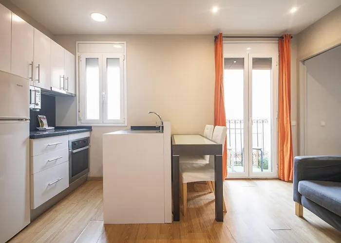 Catalunya Casas 2 Bed In Barceloneta Steps From The Barcelone